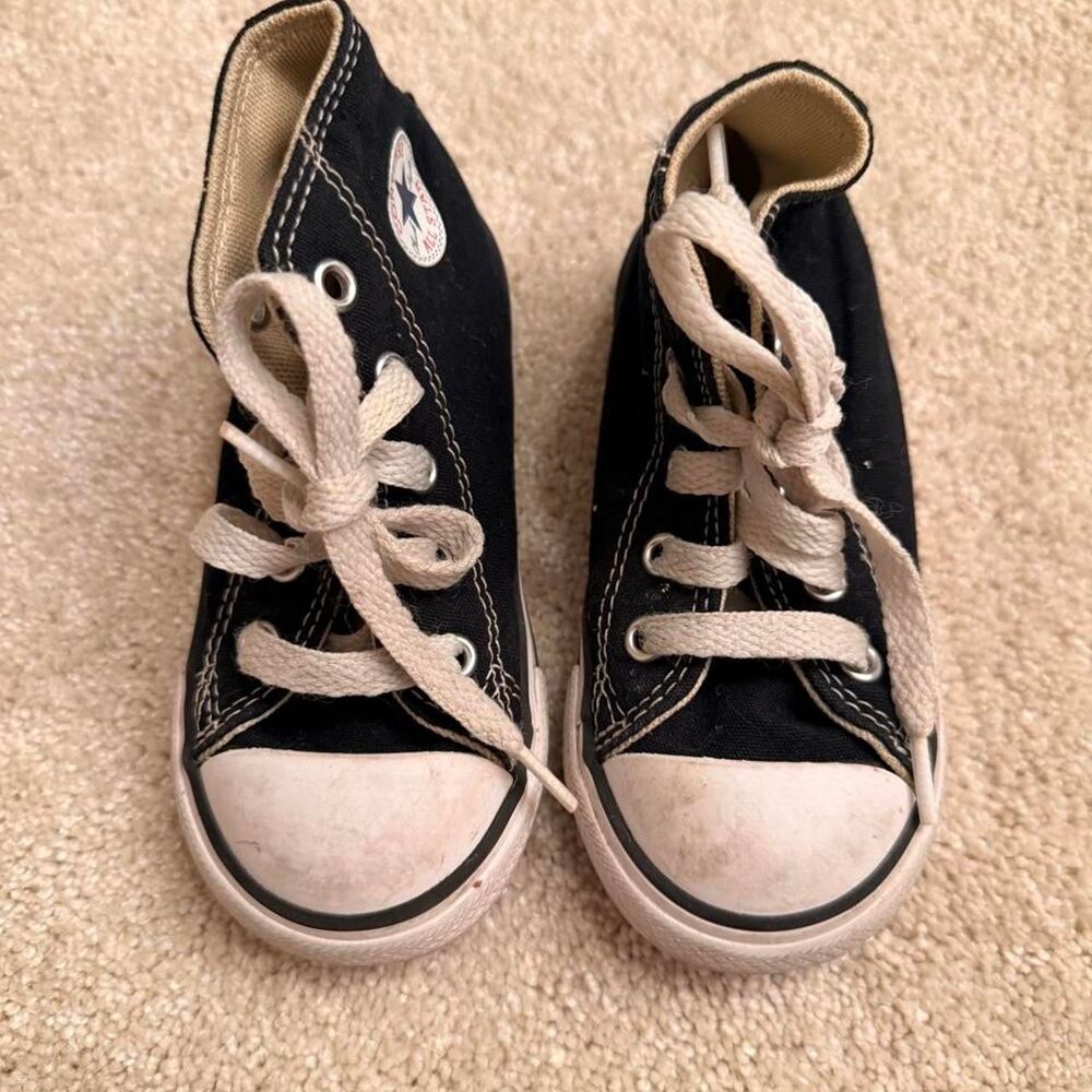 Converse Men's Black and Navy Trainers